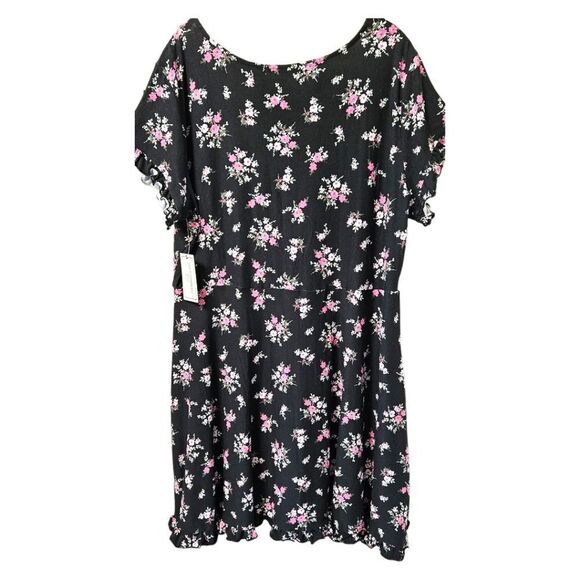 NEW NO COMMENT PLUS Women's Super Soft Floral Ruffle Trim Midi Dress. - Picture 7 of 13